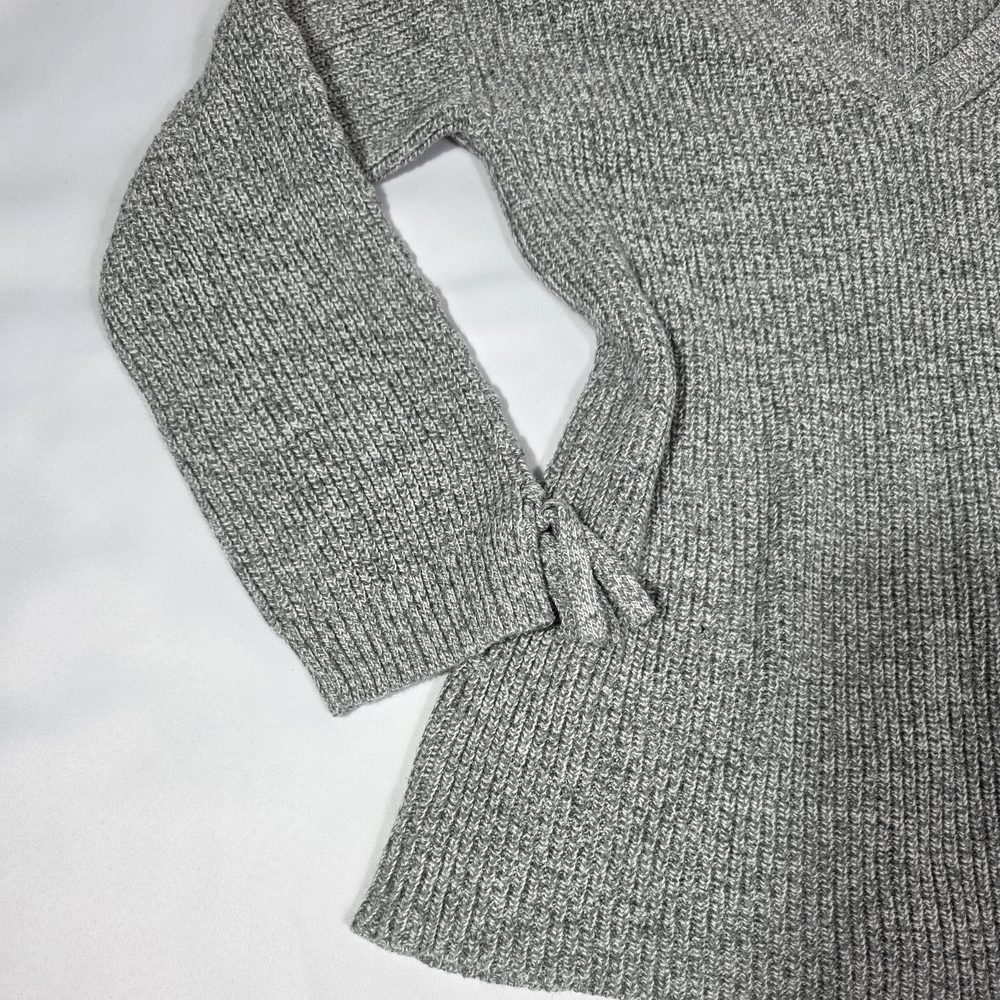 American Eagle Gray Knit Sweater XS V-Neck Tie Sleeve Cozy Casual Women - Picture 4 of 6